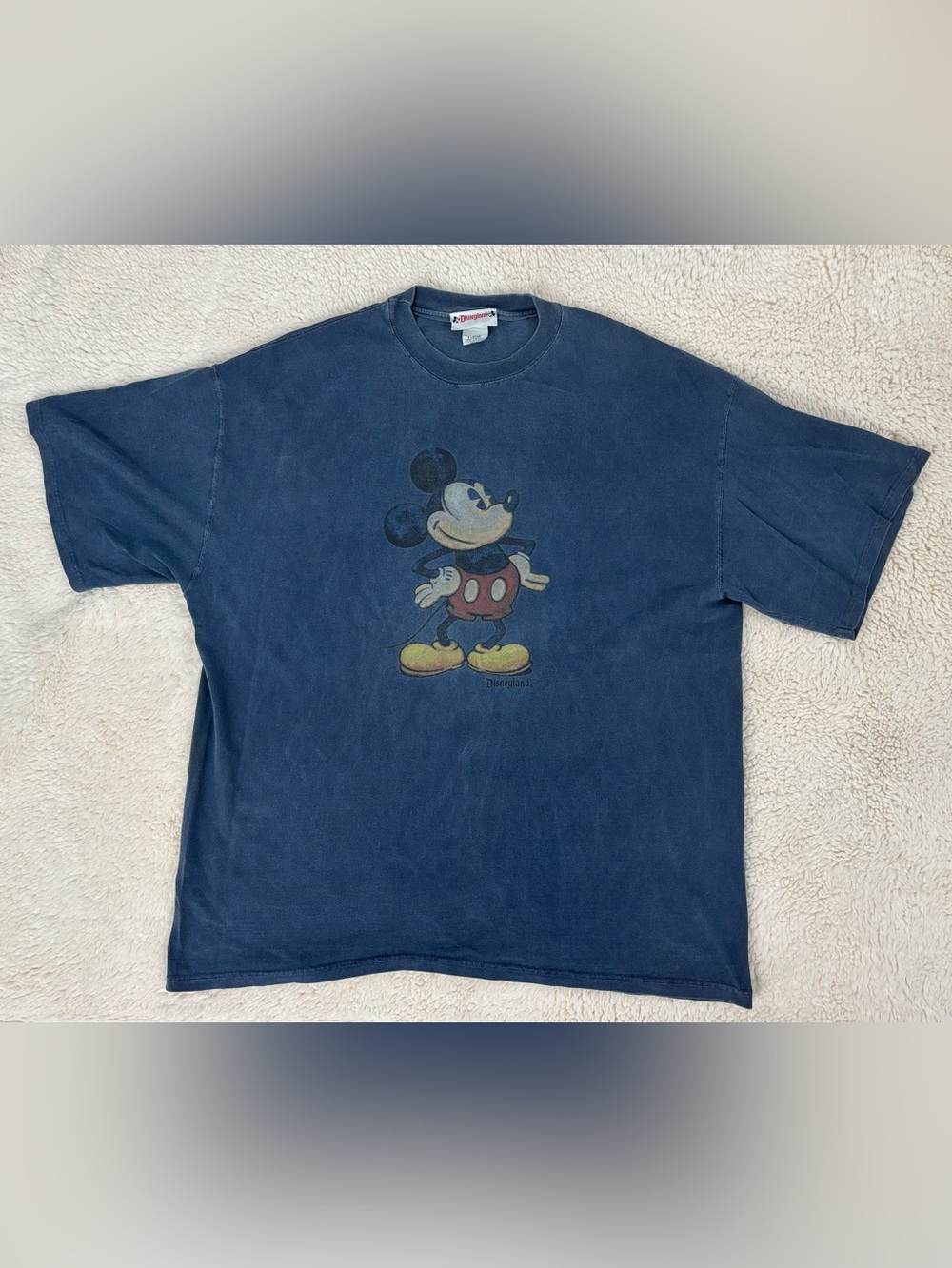 Y2K Vintage Disneyland Mickey Mouse tshirt EUC - adult XL